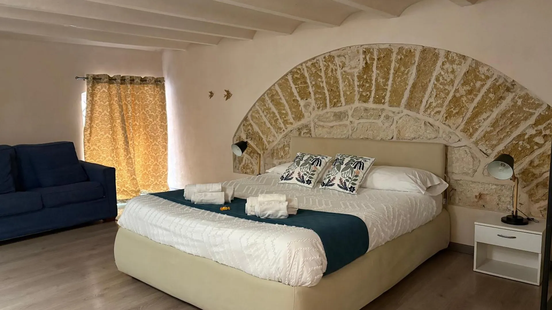 Palermo Alla Gancia Room location